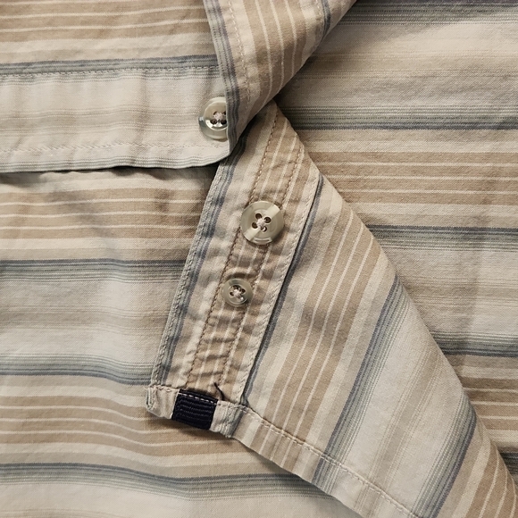 𝅺horny Toad Gray Striped Button-Up Shirt - Picture 6 of 9